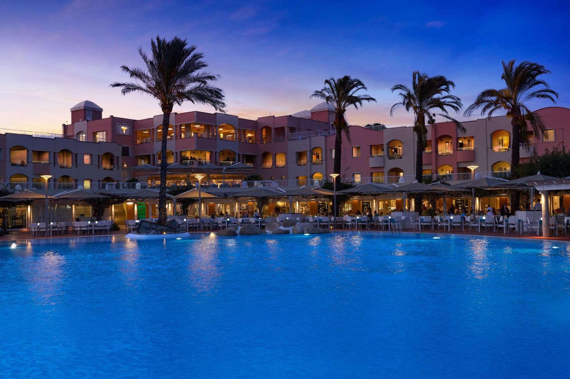 Almar Timi Ama Resort & Spa Вилласимиус Экстерьер фото